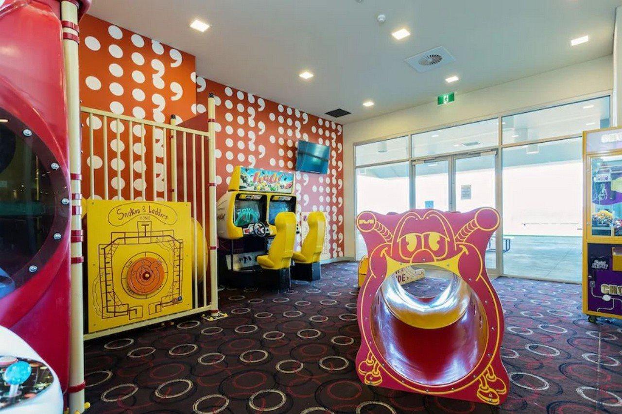 Mantra Melbourne Melton Exterior foto
